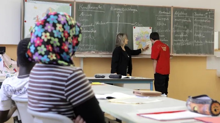 UNICEF-Studie: Schulleistungen in Deutschland fallen ins Bodenlose
