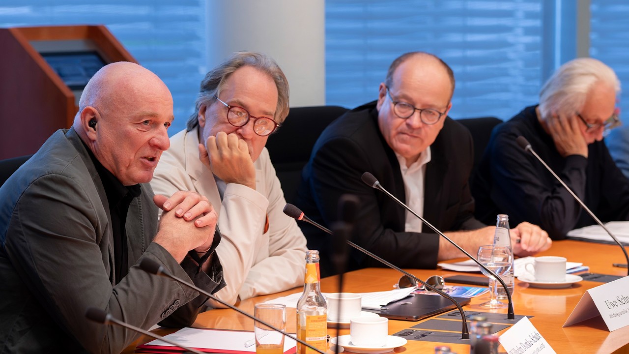 Medienstaatsvertrag-Ausstieg: Schluss mit Staatspropaganda auf Zwangsgebühr